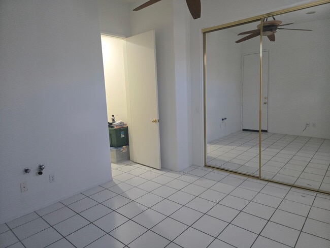 Building Photo - 74594 Moss Rose Dr