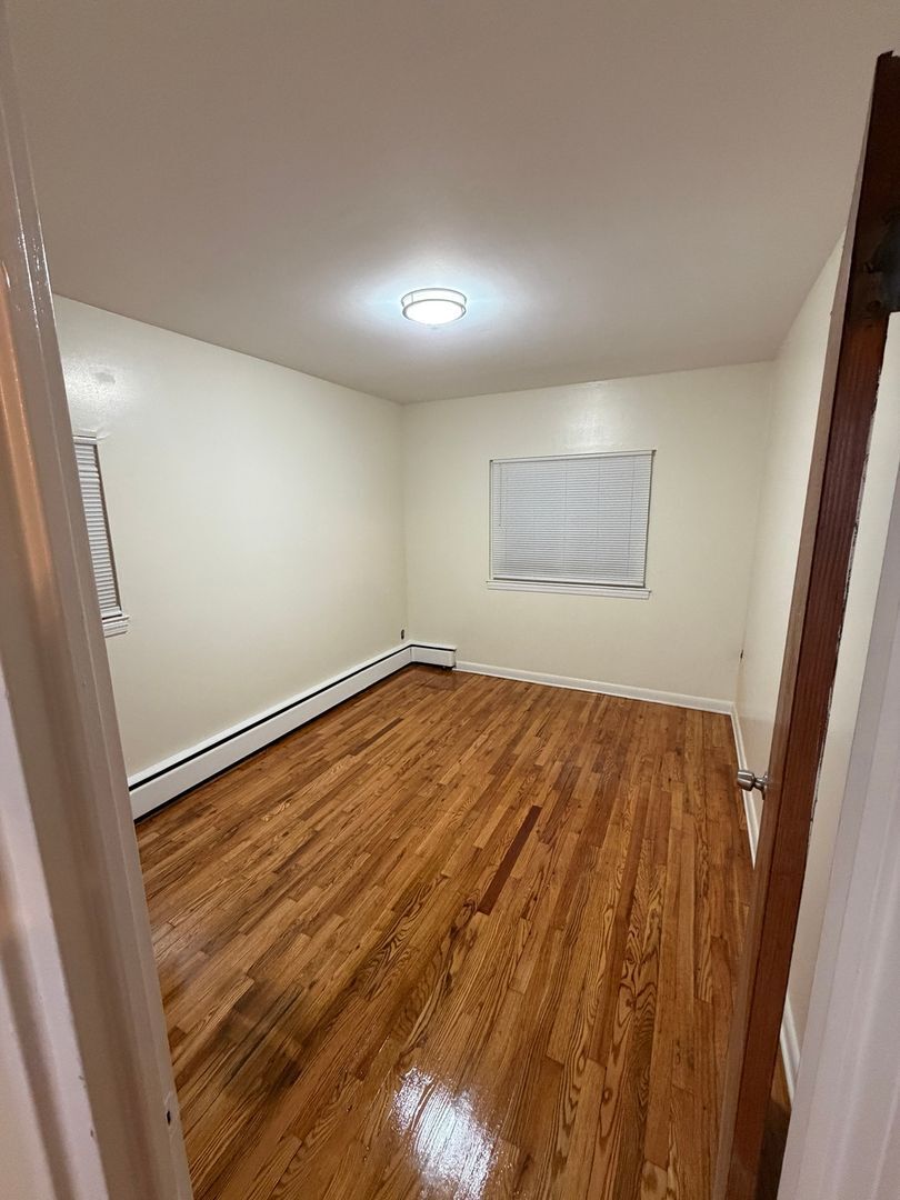 Building Photo - 3834 Amundson Ave