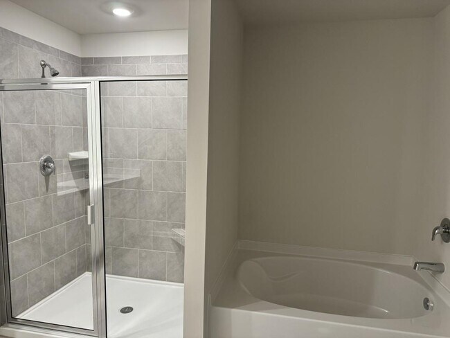 Building Photo - 2292 Blue Monarch Dr