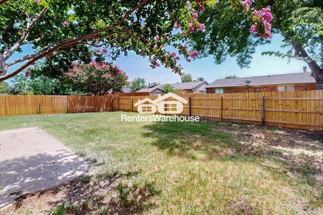 Building Photo - MOVE IN READY - 3BED/2BATH - THE COLONY, T...