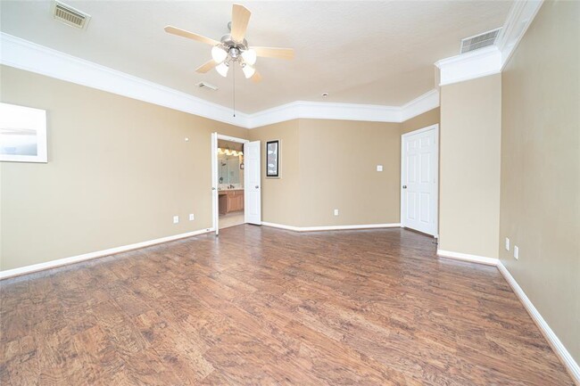 Building Photo - 14418 Chartley Falls Dr