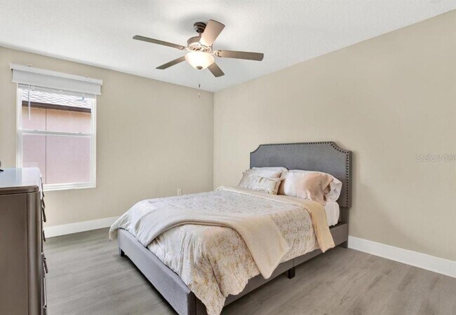 Building Photo - 9782 Coneflower Ct