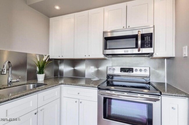 Building Photo - 4750 N Central Ave