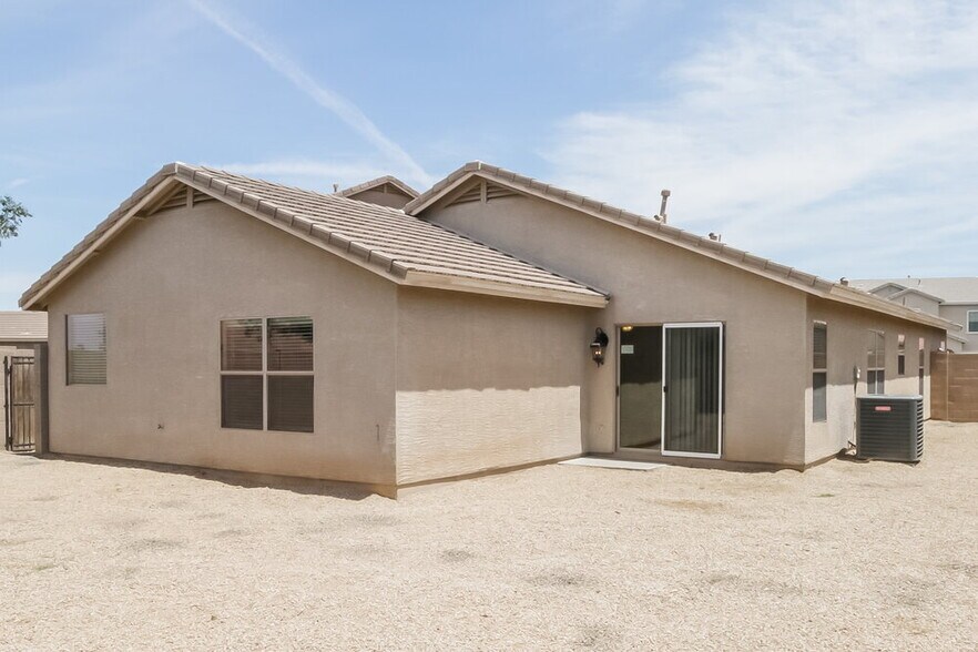 Building Photo - 33446 N Madison Way Dr