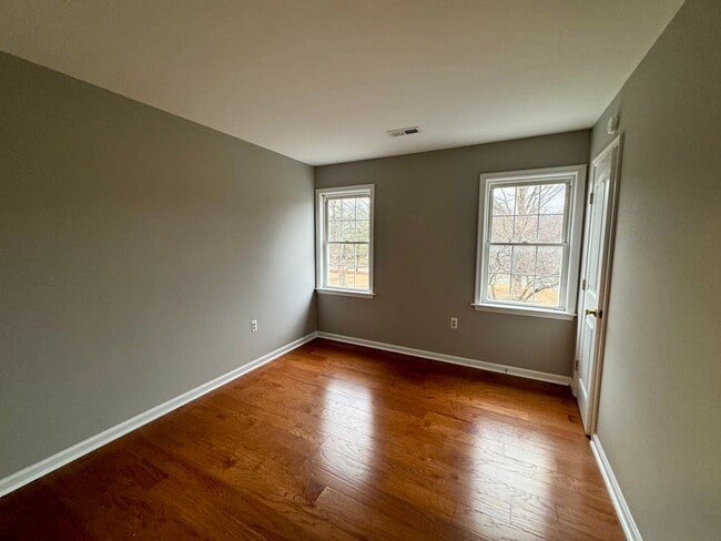 Building Photo - Beautiful Home in Campbell County