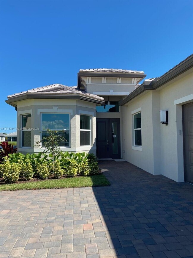 Building Photo - 7765 Wildflower Shores Dr