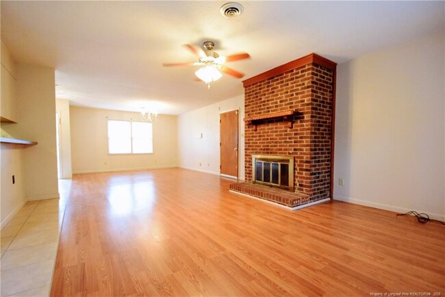 Building Photo - 1603 Snead Ave