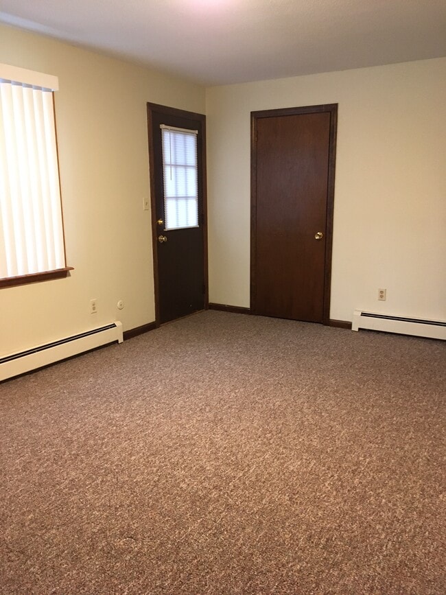 Building Photo - Brookside Apartments