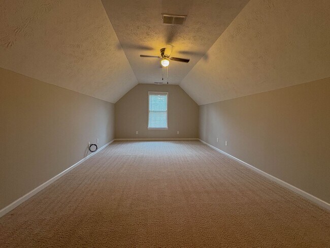 Building Photo - 3426 Broomsgrove Dr