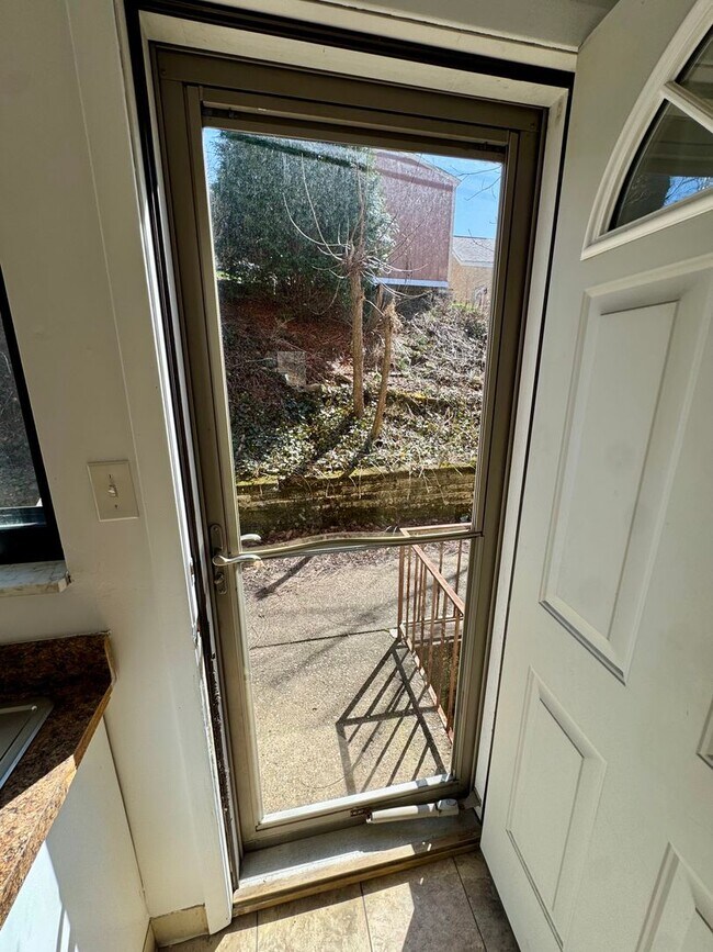 Building Photo - 229-231 Marylea Avenue (LO)