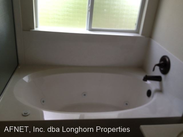 Building Photo - 3 br, 2.5 bath House - 4907 Old Homestead St