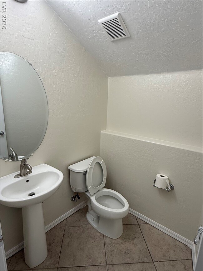 Building Photo - 7682 W Diablo Dr