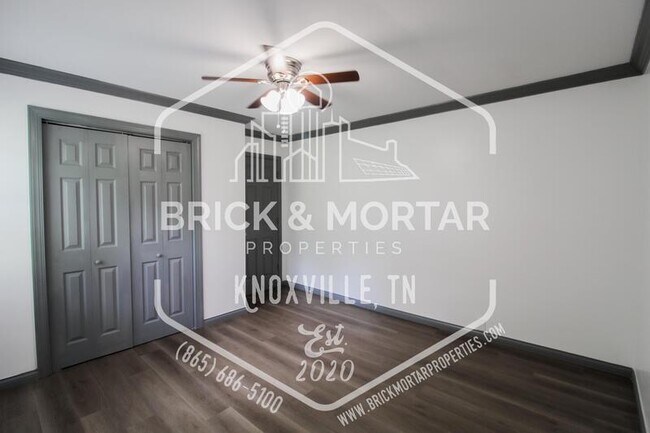 Building Photo - 170 W Wadsworth Cir