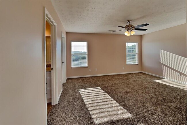 Building Photo - 108 Silver Bow Ln