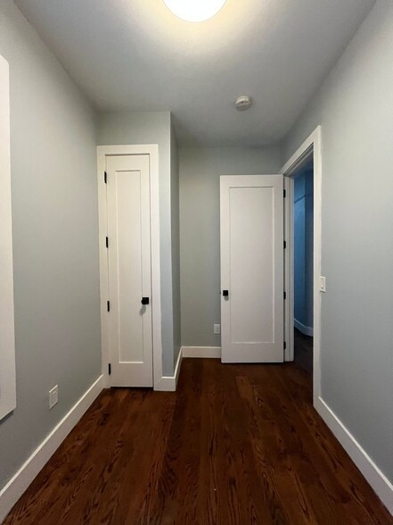 Building Photo - 113 Duncan Ave