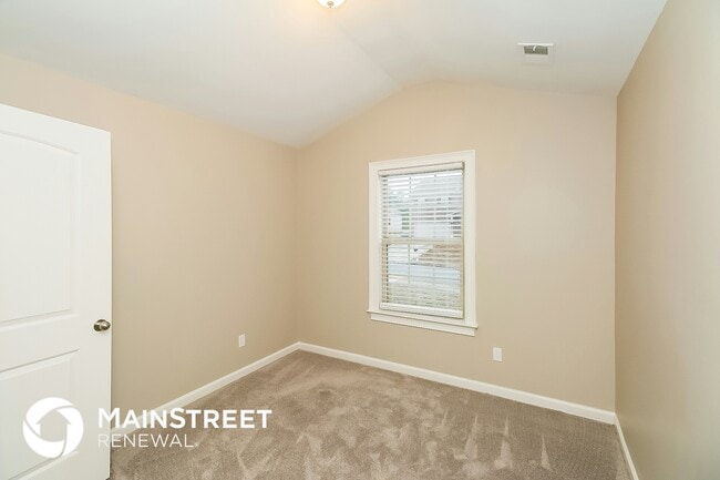 Building Photo - 216 Chert Way