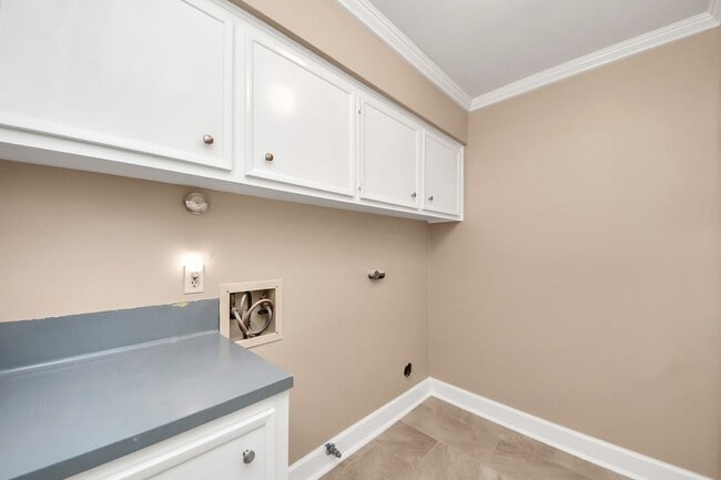 Building Photo - 11923 Briar Forest Dr
