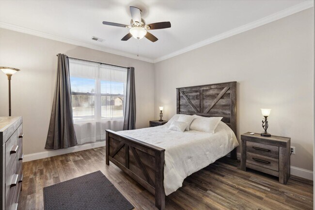 Building Photo - 235 Bishop Cap Cir