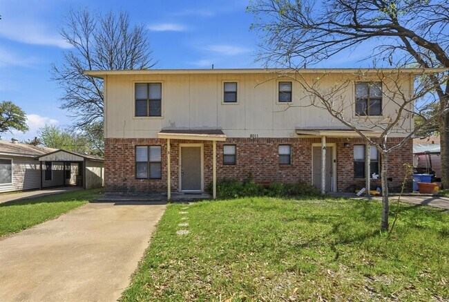 Building Photo - 8011 Lazy Ln