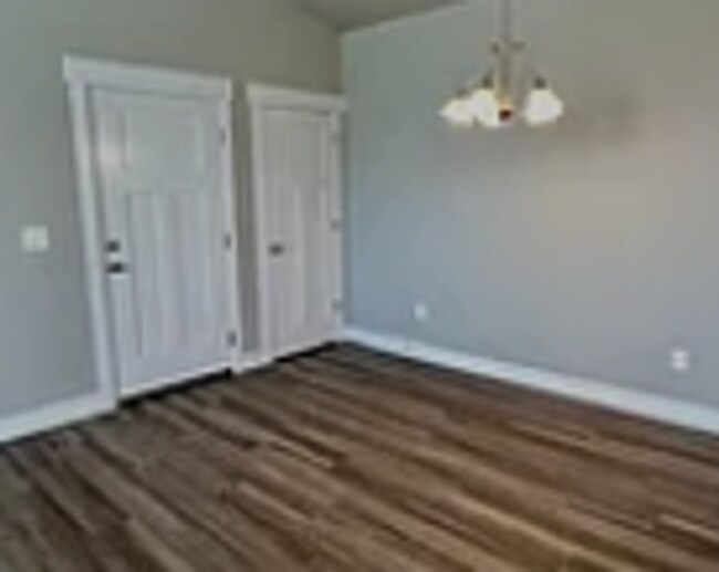 Building Photo - Modern 3-Bedroom Condo for Rent in Lehi – ...