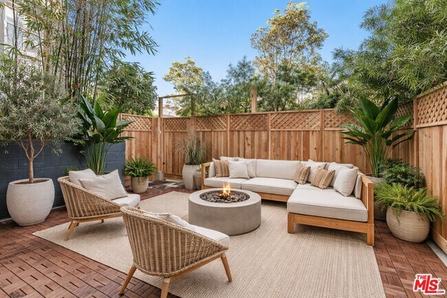 Building Photo - 4215 Glencoe Ave