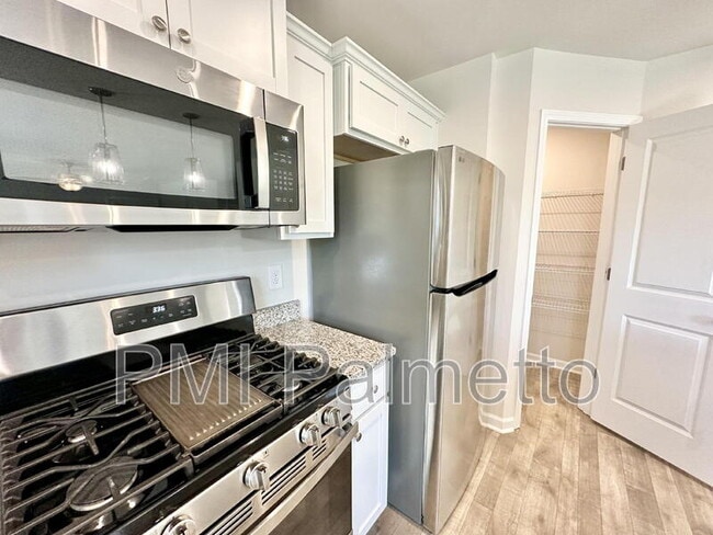 Building Photo - 4131 Half Mast Lp