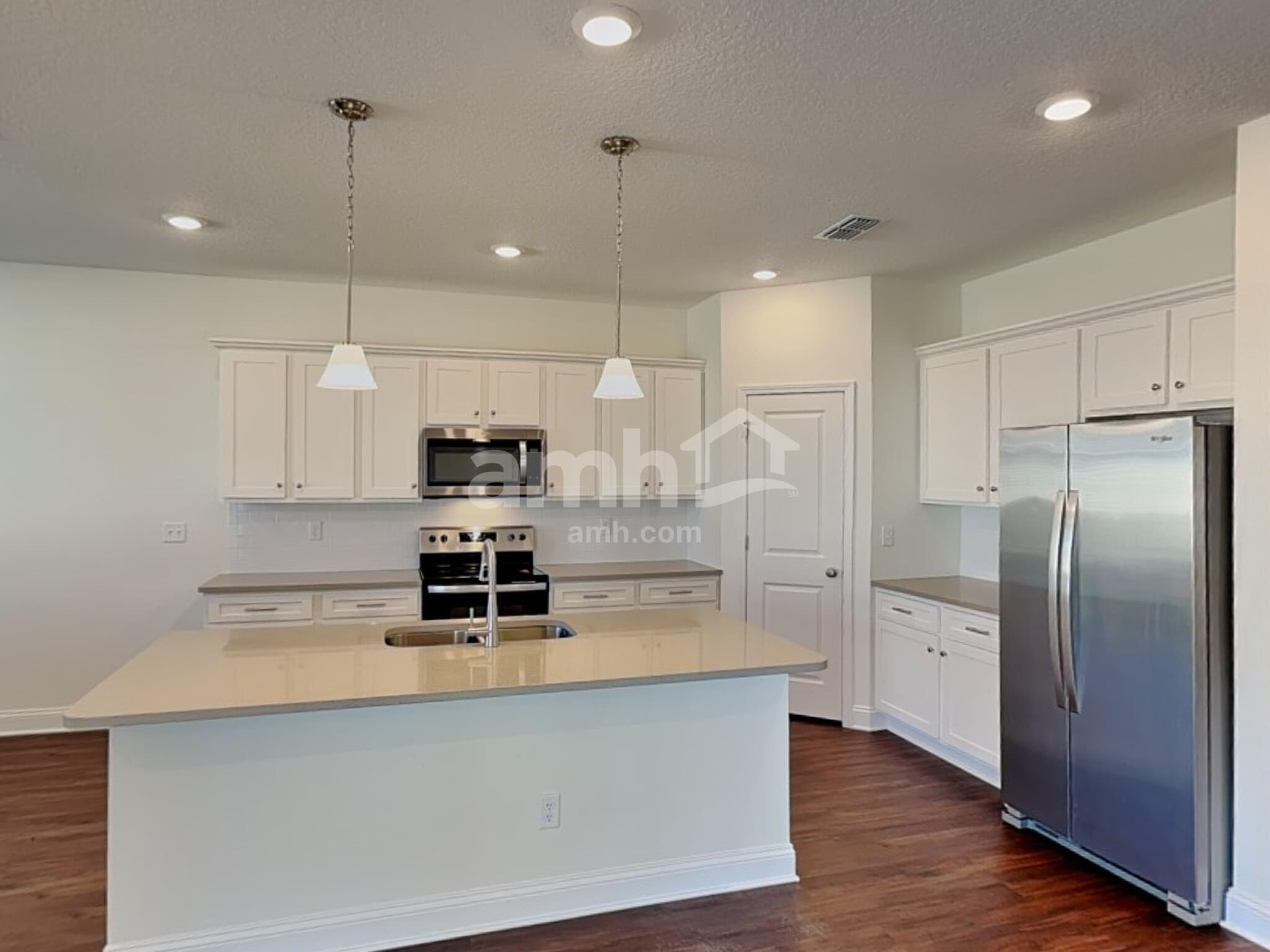 Building Photo - 16536 Cheyanne Ct
