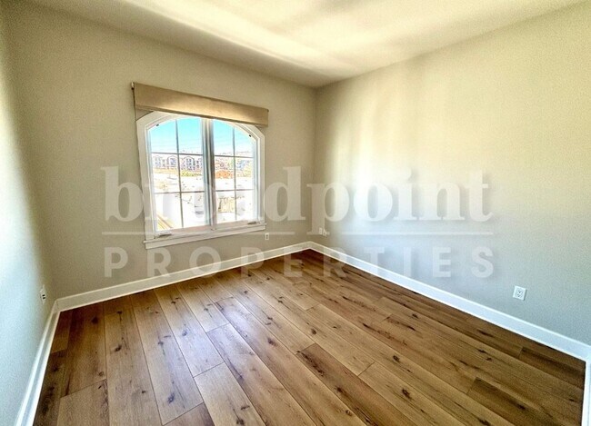 Building Photo - 1501 San Elijo Rd S