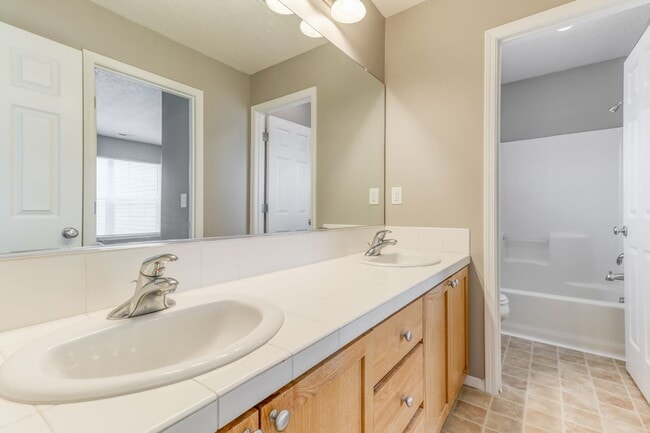 Building Photo - 20467 SW Rosemount St
