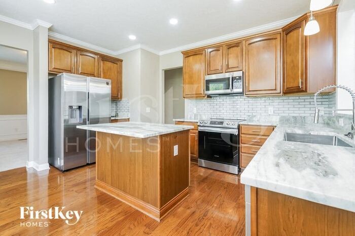 Building Photo - 4973 Shoreside Dr