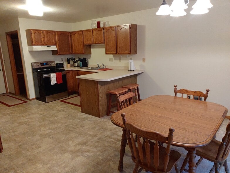Building Photo - 3506 East River Dr.