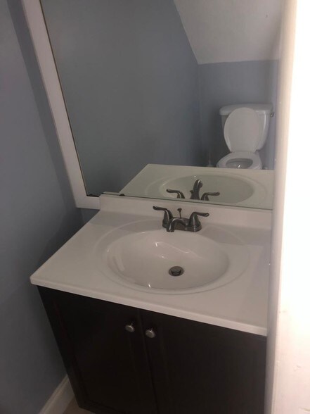 Building Photo - 7795 Grande St