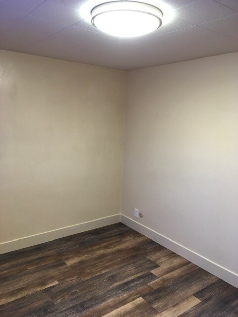 Building Photo - 814 N 700 E