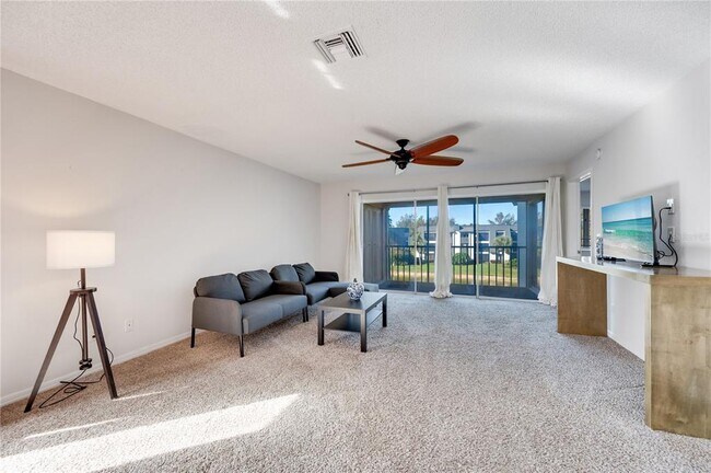 Building Photo - 1645 Spoonbill Ln