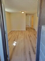 Building Photo - 2108 8th Ave