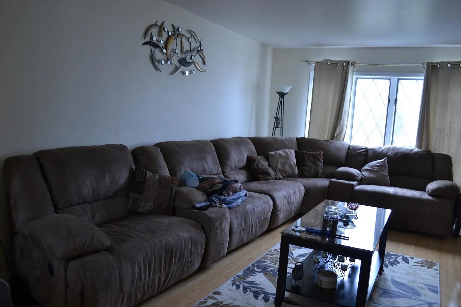 Living room - 216 Christopher Ave