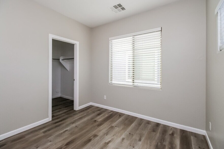 Building Photo - 19091 E Pelican Dr