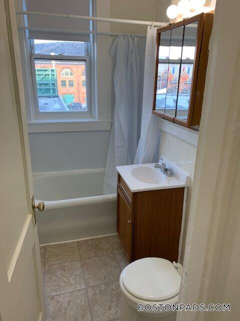 Building Photo - 1171 Boylston St