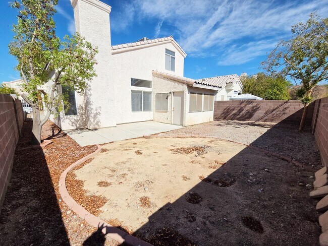 Building Photo - 1724 Leaning Pine Way