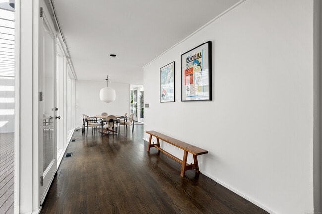 Building Photo - 26 Chalburn Rd