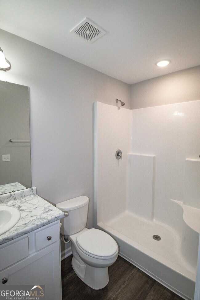 Building Photo - 139 Callaway Cres