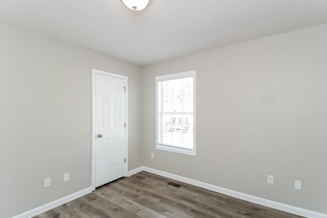 Building Photo - 317 Gun Range Rd