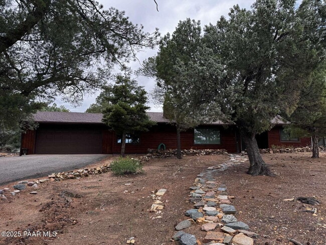 Primary Photo - 152 N Equestrian Way