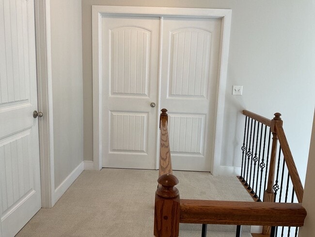 Building Photo - 4 Bedroom 2.5 Bathroom located in Old Mill...