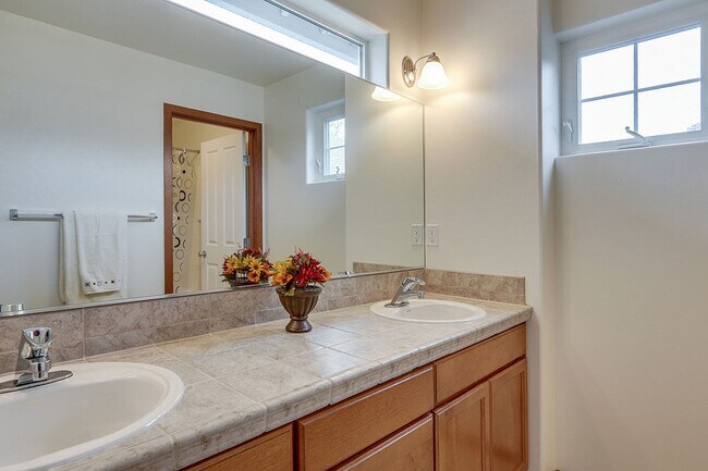 Building Photo - 22202 68th Pl West