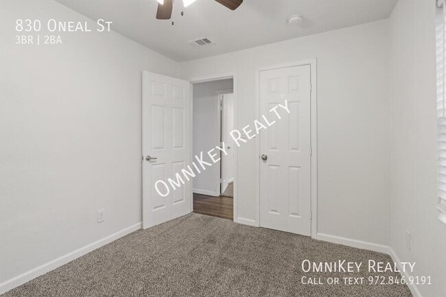 Building Photo - 830 Oneal St