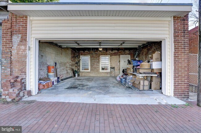 Building Photo - 4114 New Hampshire Ave NW