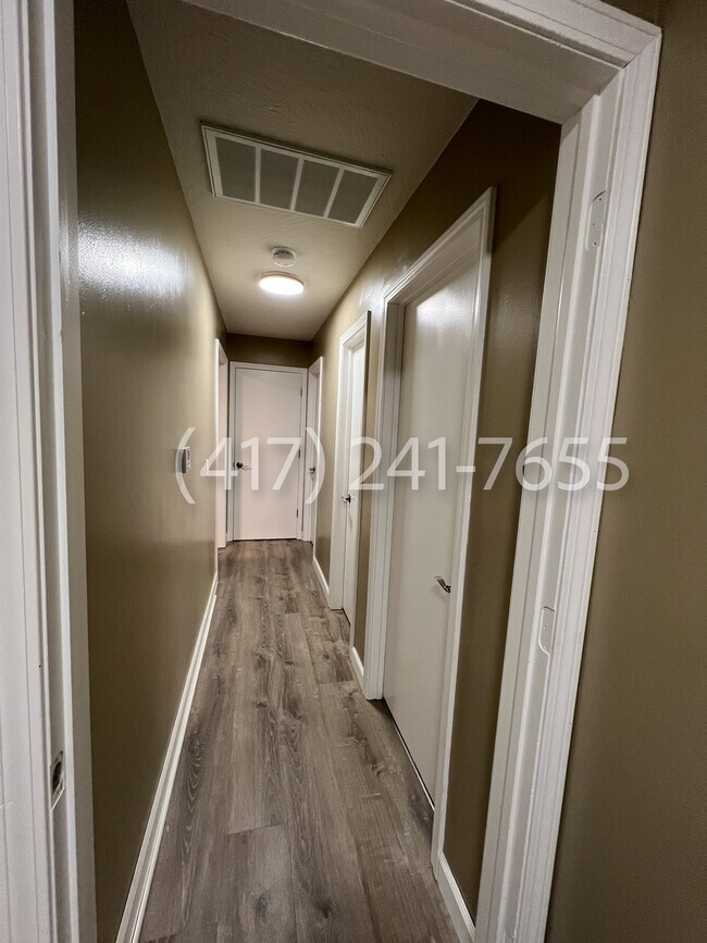 Building Photo - 3016 W Roxbury St