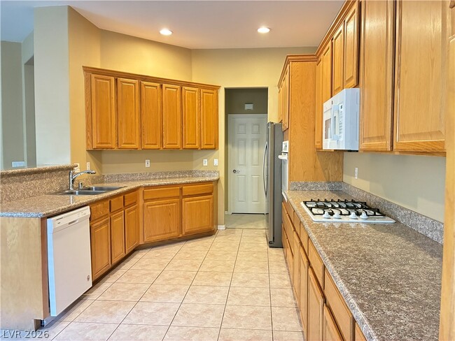 Building Photo - 2275 Moresca Ave