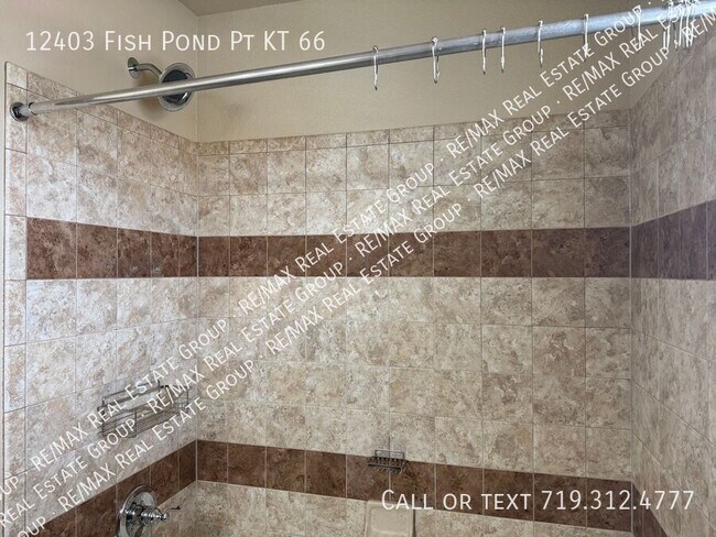 Building Photo - 12403 Fish Pond Point